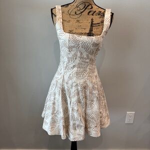 ANTONIO MELANI White A-Line Summer Dress with Beige Leaf Print